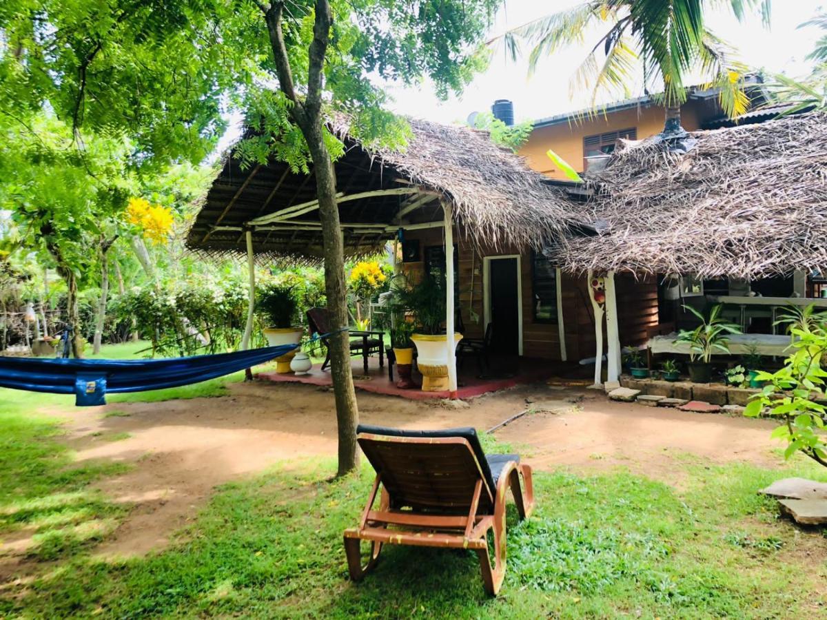 Lake View Cabana Paradise & Villa Тангале Екстериор снимка