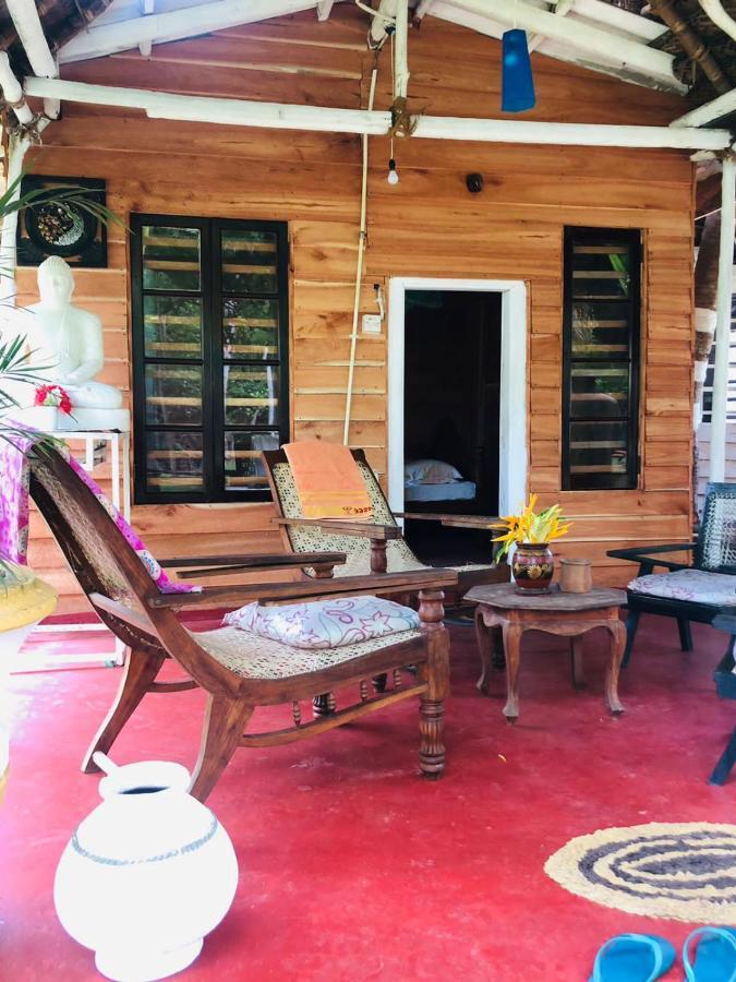 Lake View Cabana Paradise & Villa Тангале Екстериор снимка